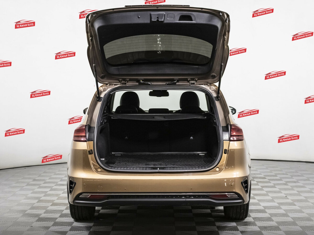 Купить Kia Ceed с пробегом. Фото: #17