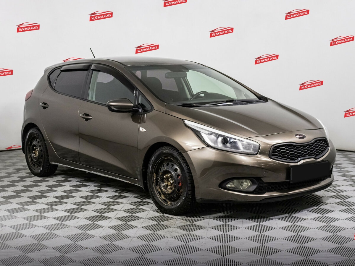 Купить Kia Ceed с пробегом. Фото: #2