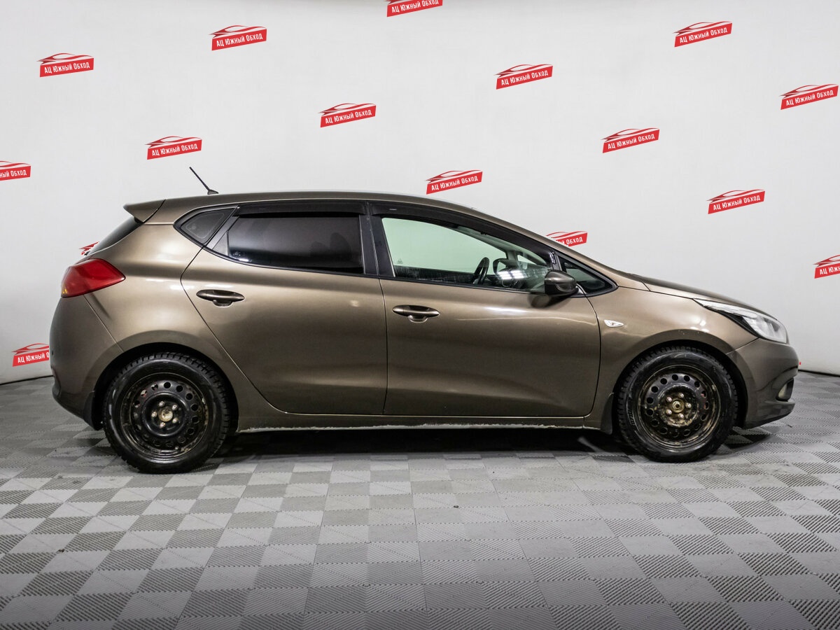 Купить Kia Ceed с пробегом. Фото: #3