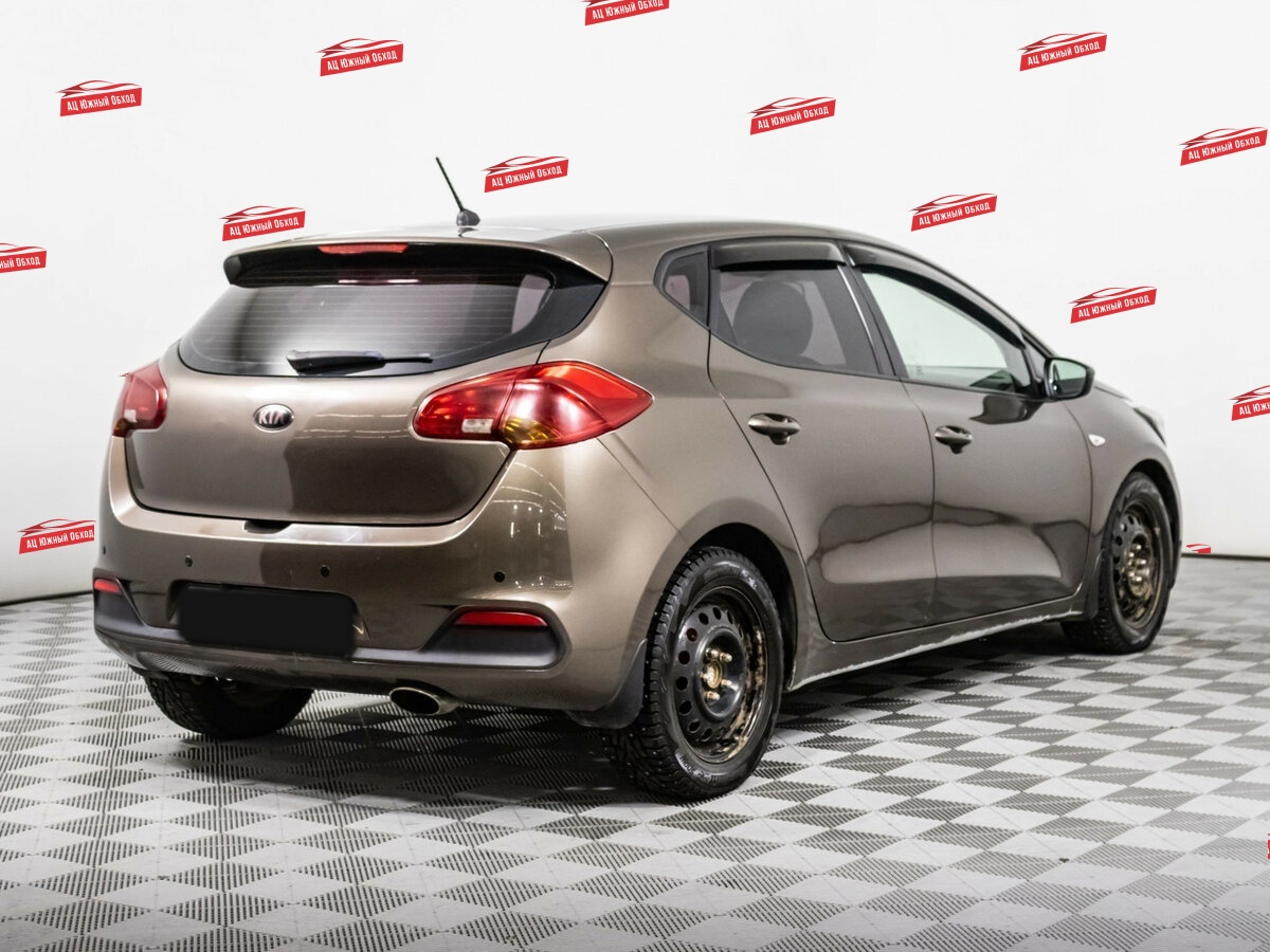 Купить Kia Ceed с пробегом. Фото: #4