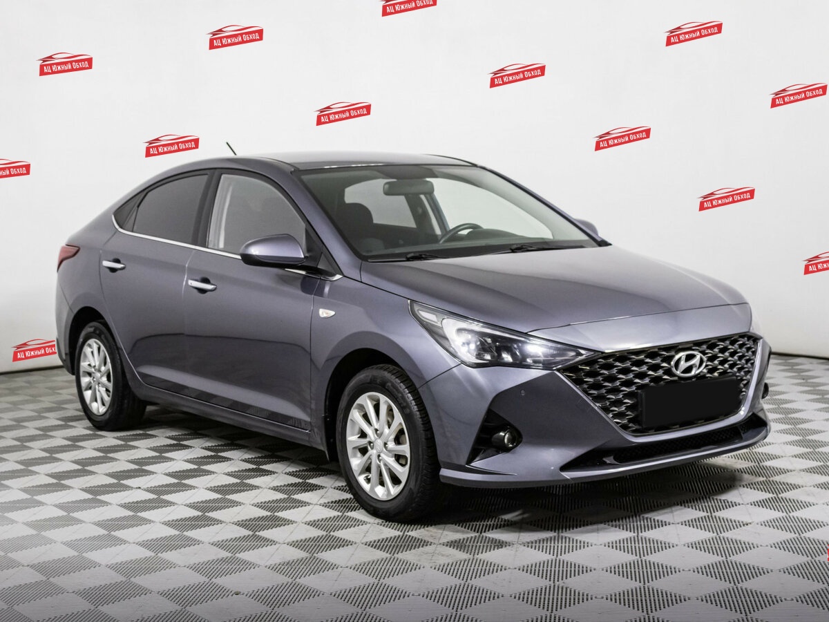 Купить Hyundai Solaris с пробегом. Фото: #2