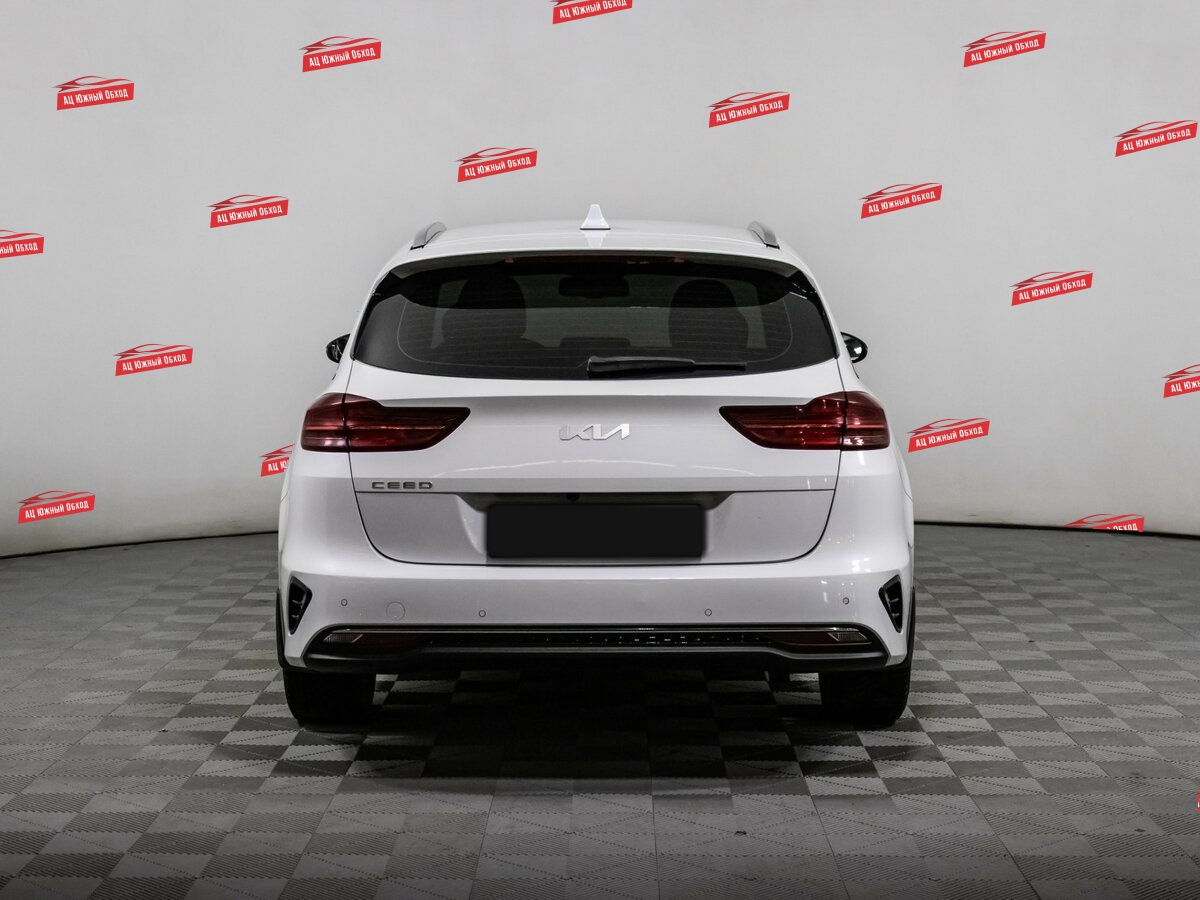 Купить Kia Ceed с пробегом. Фото: #4