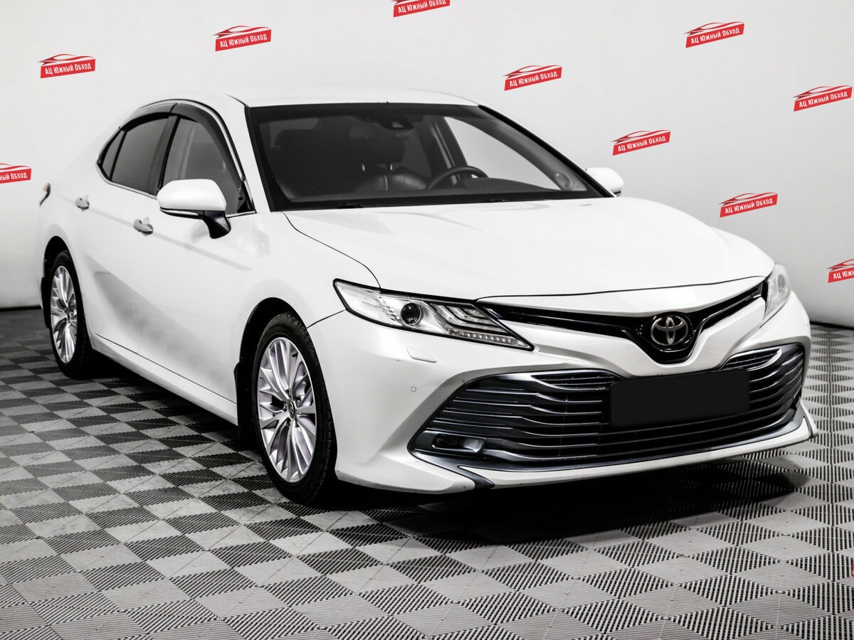 Продажа Б/У Тойота Камри. Фото: #2