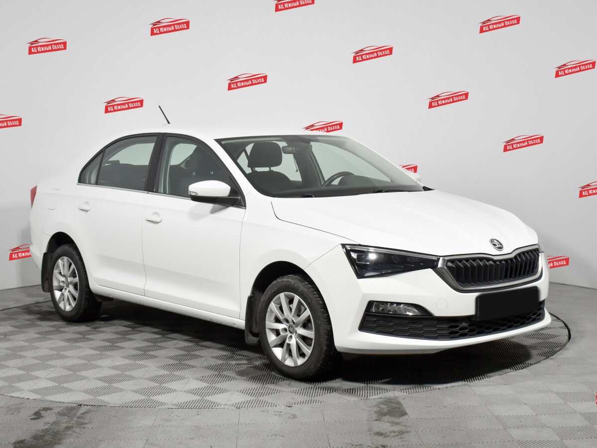 Купить Skoda Rapid с пробегом. Фото: #2
