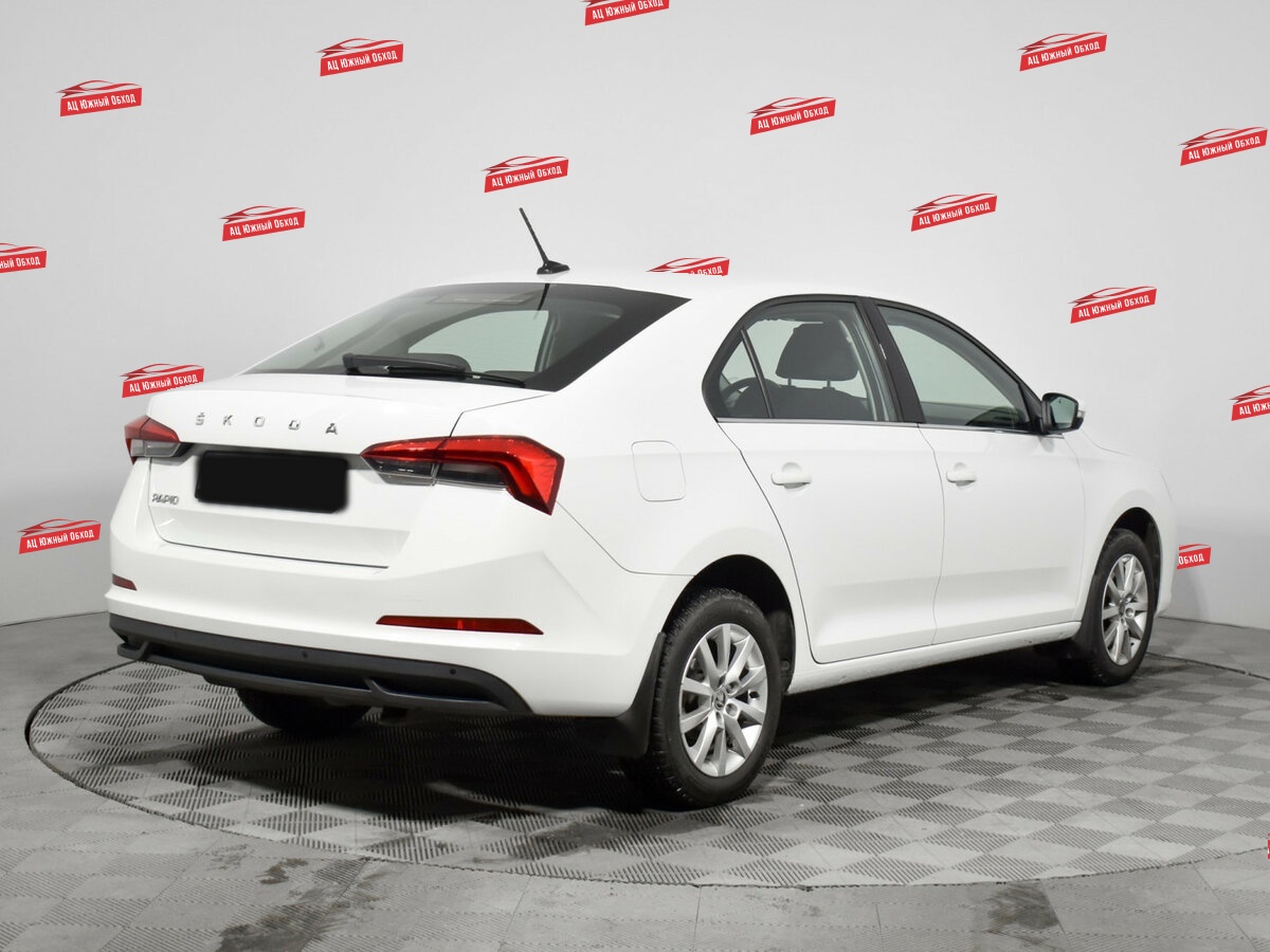 Купить Skoda Rapid с пробегом. Фото: #4