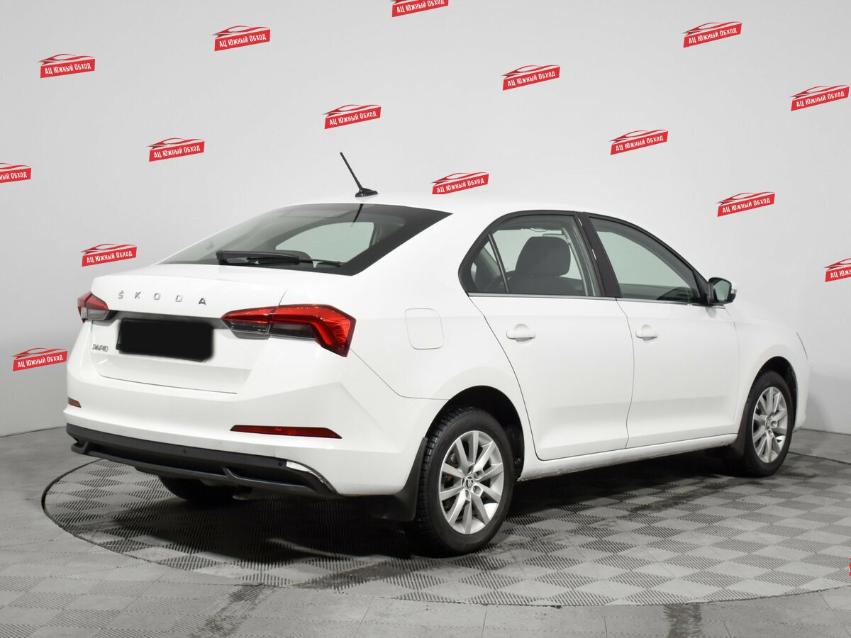 Купить Skoda Rapid с пробегом. Фото: #4