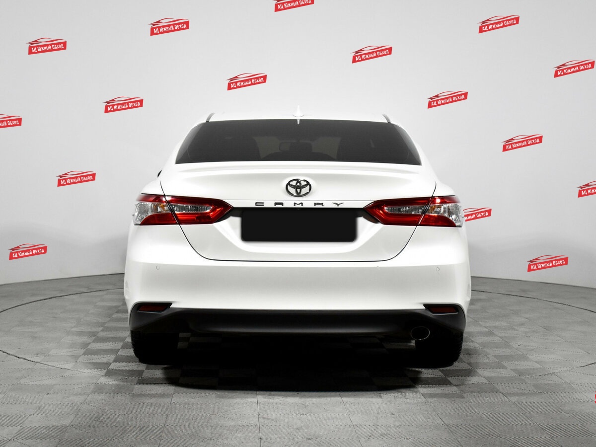 Купить Toyota Camry с пробегом. Фото: #4