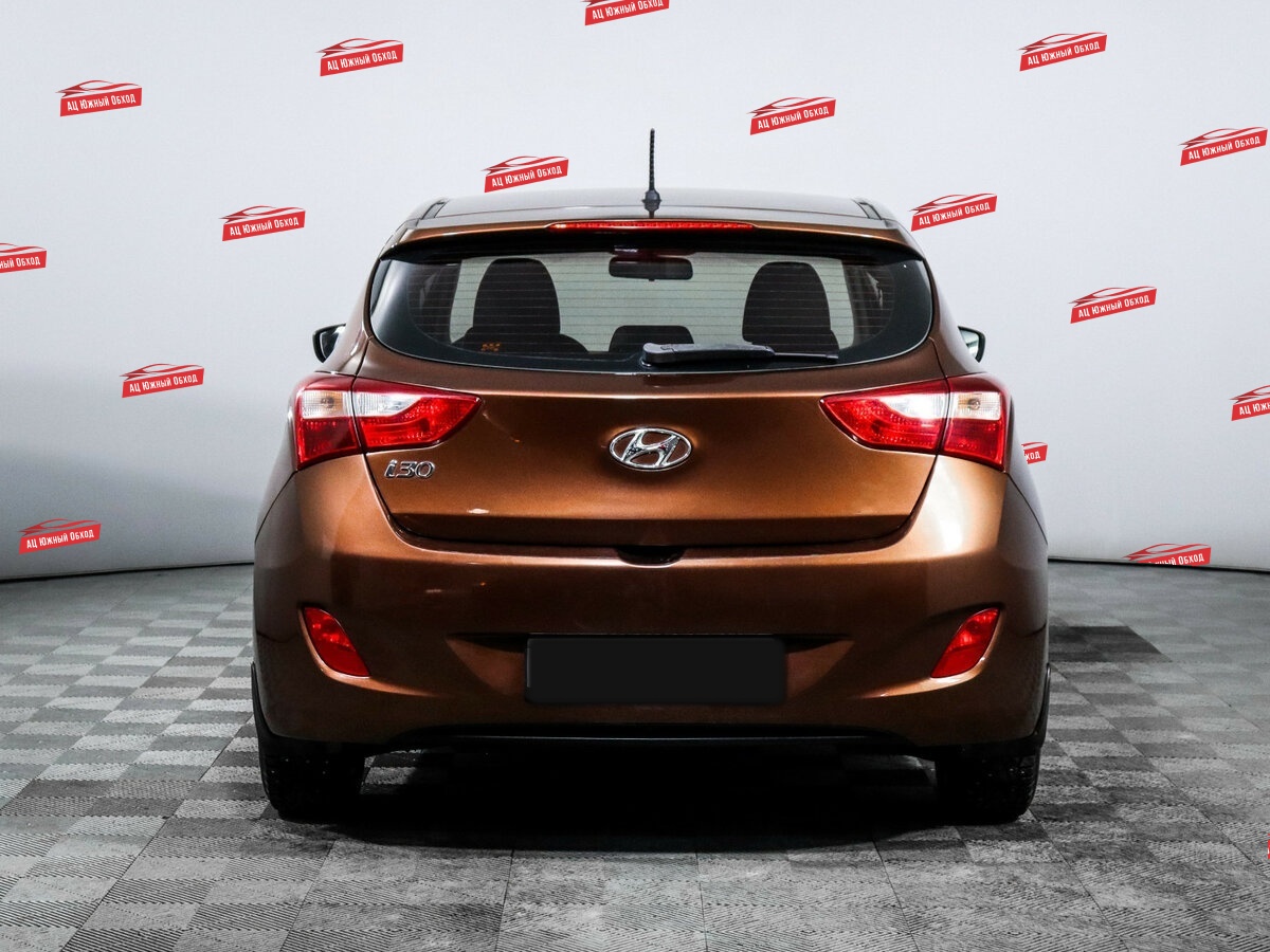 Купить Hyundai i30 с пробегом. Фото: #4