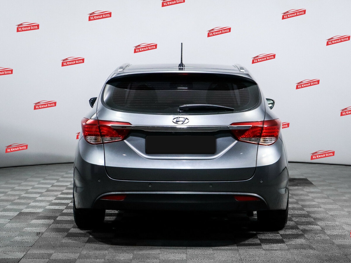 Купить Hyundai i40 с пробегом. Фото: #4