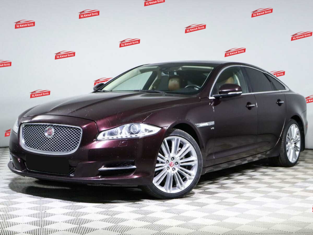 Jaguar XJ