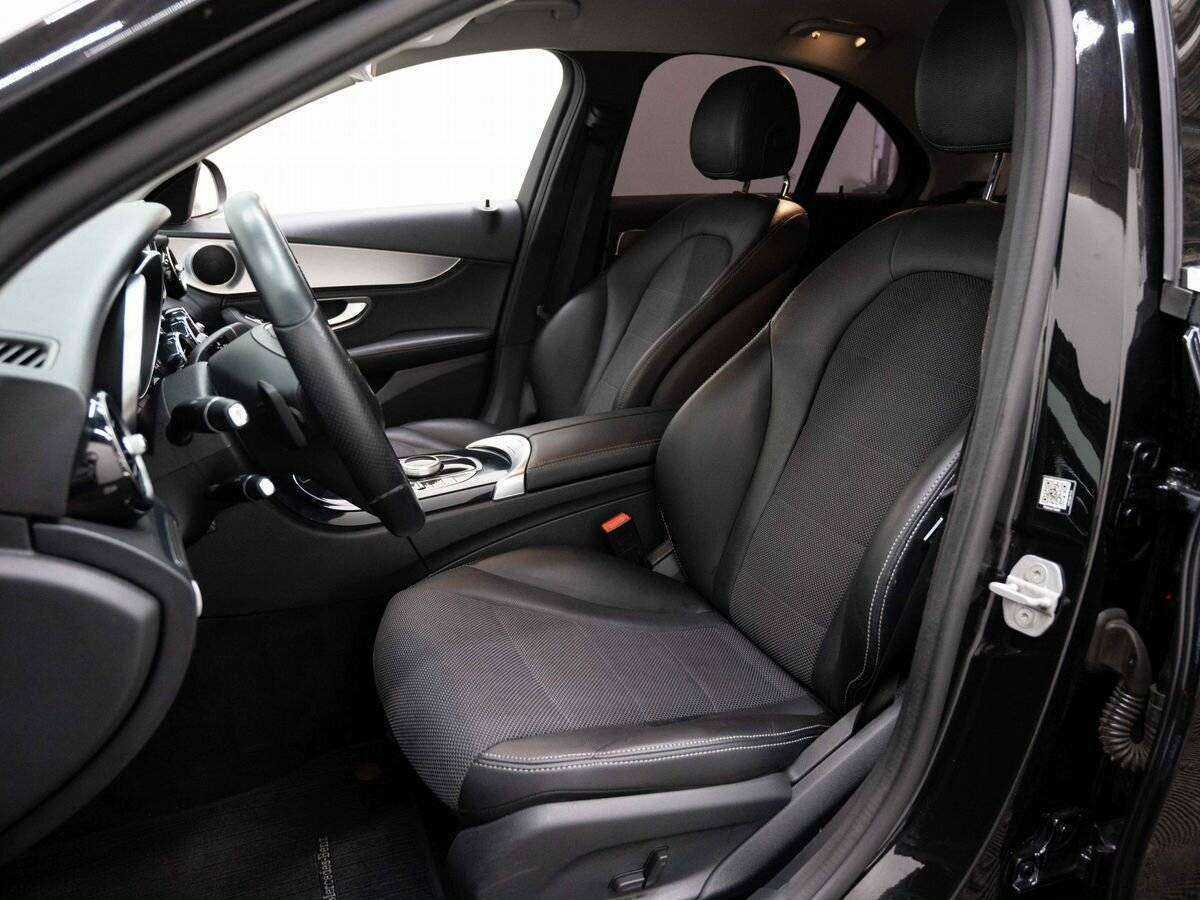 Купить Mercedes-Benz C-Класс с пробегом. Фото: #7