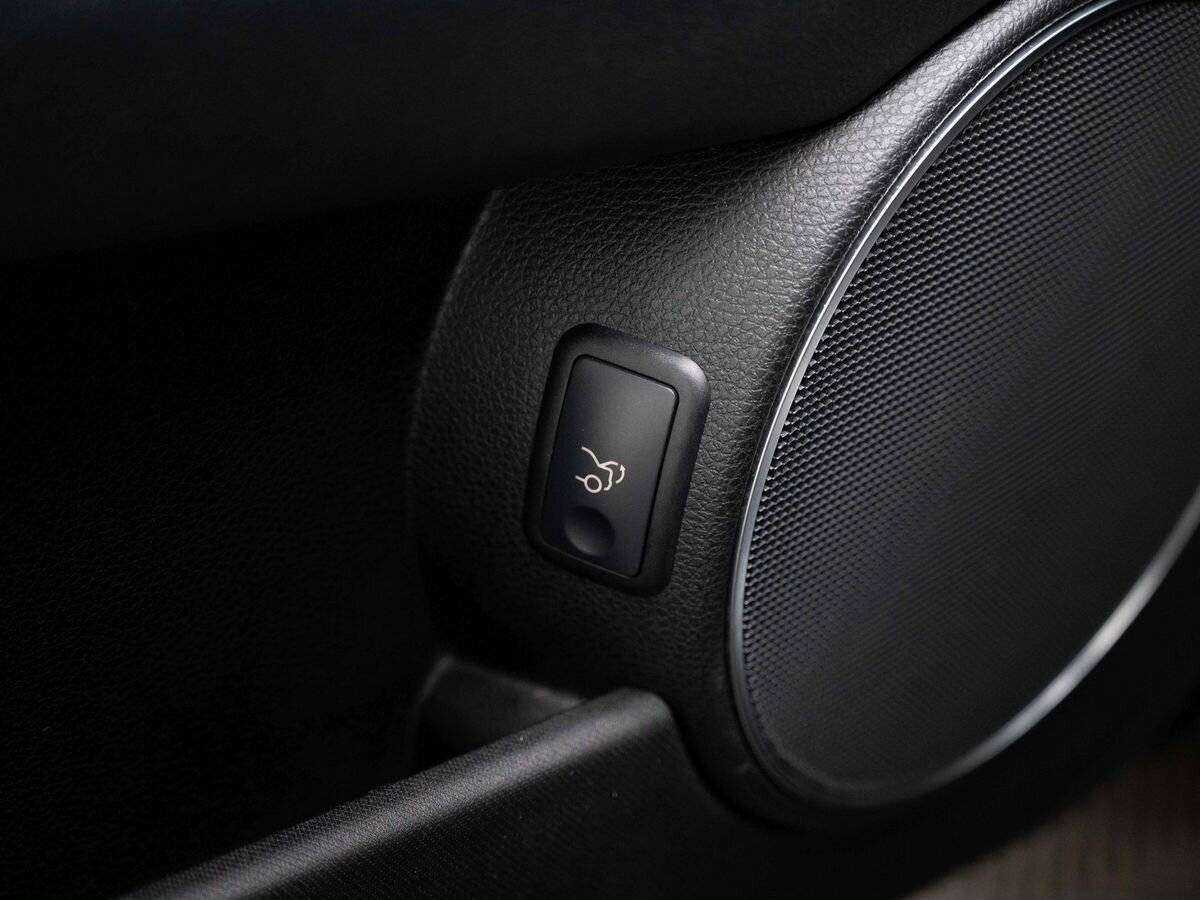 Купить Mercedes-Benz C-Класс с пробегом. Фото: #16