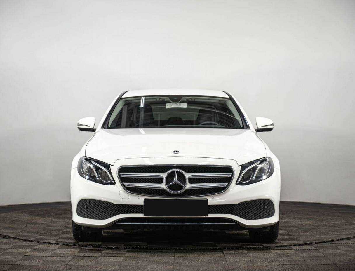 Купить Mercedes-Benz E-Класс с пробегом. Фото: #1