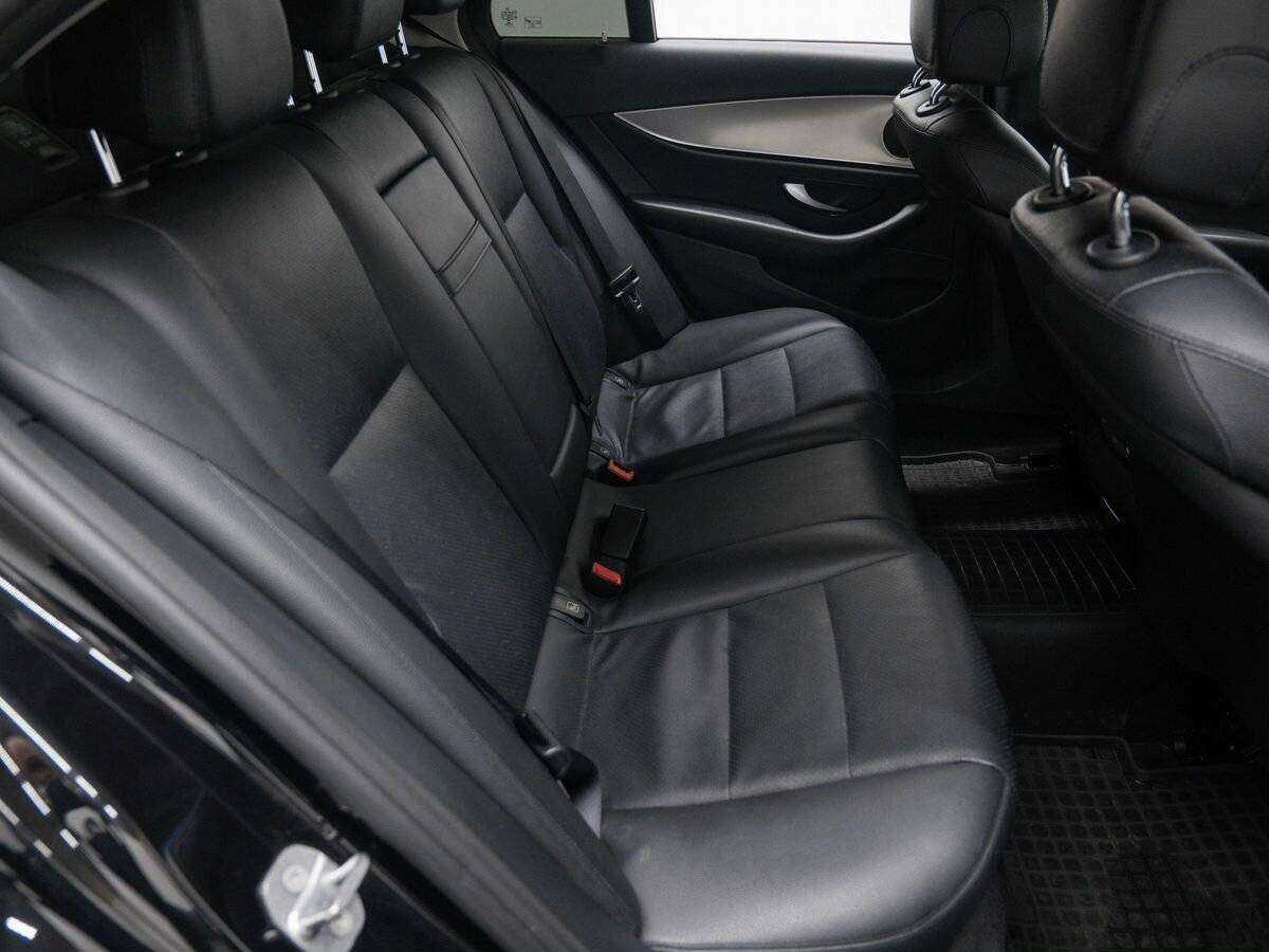 Купить Mercedes-Benz E-Класс с пробегом. Фото: #8