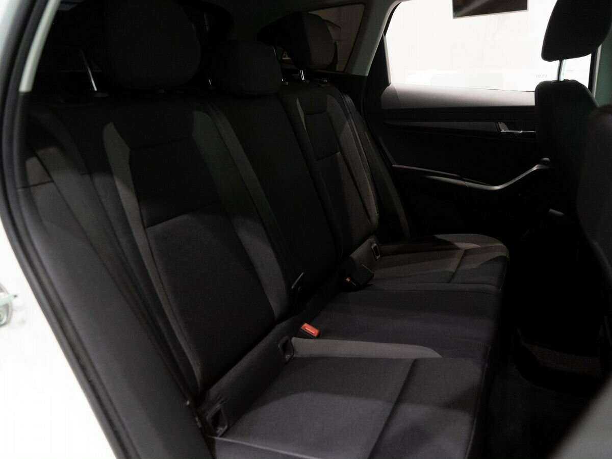 Купить Skoda Karoq с пробегом. Фото: #7