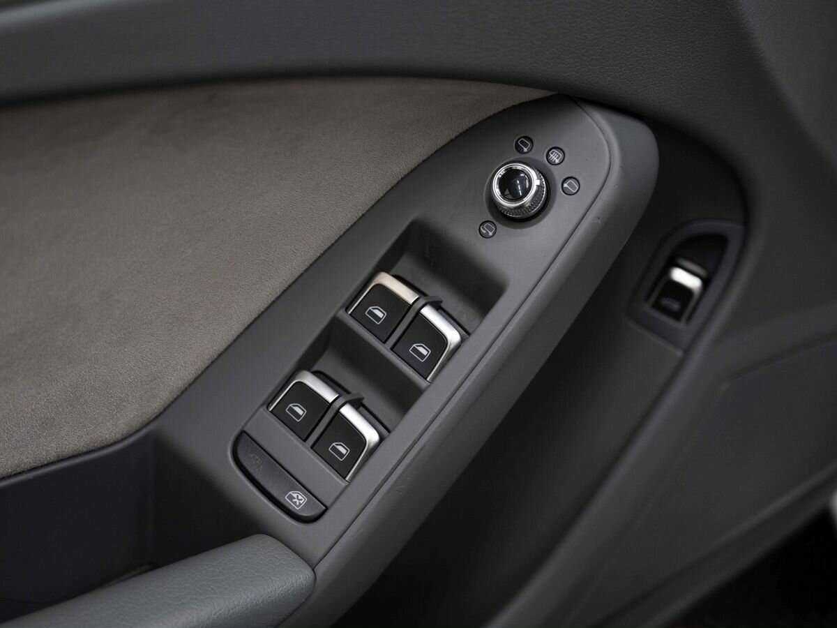 Купить Audi A4 с пробегом. Фото: #9