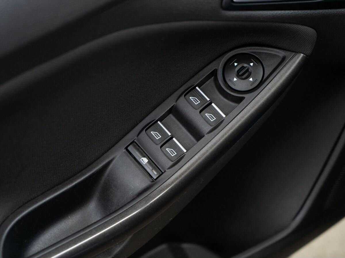 Купить Ford Focus с пробегом. Фото: #13