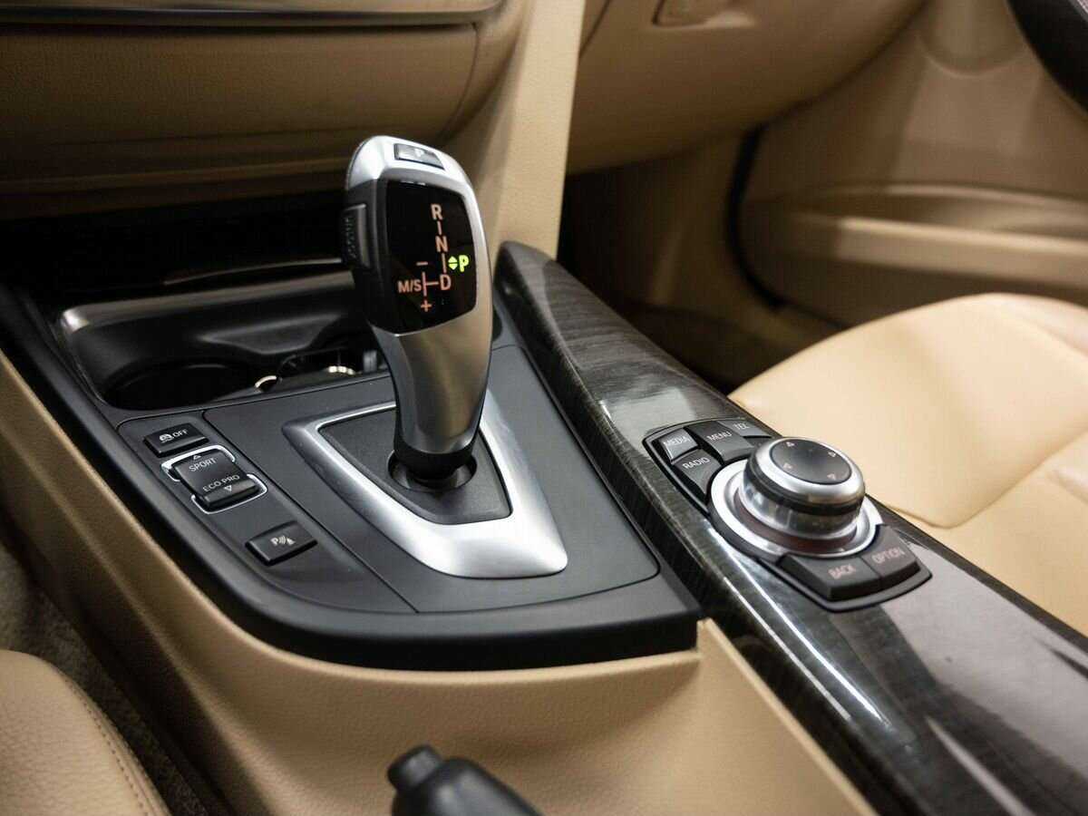 Купить BMW 3 серии с пробегом. Фото: #23