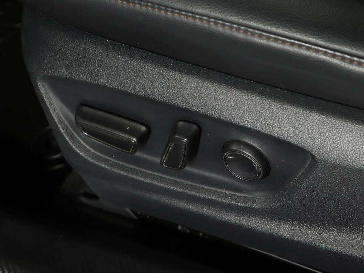 Купить Toyota Camry с пробегом. Фото: #15