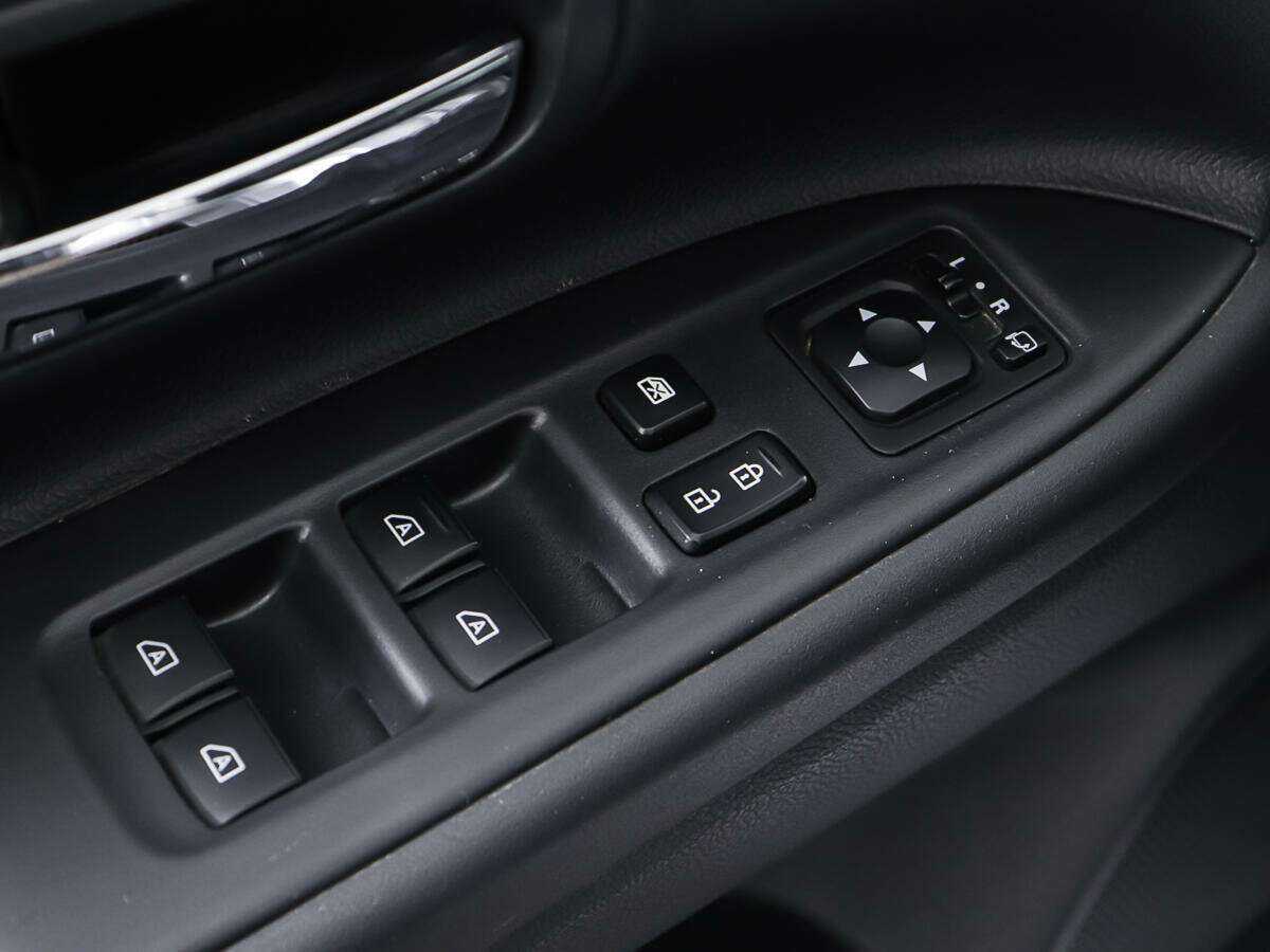 Купить Mitsubishi Outlander с пробегом. Фото: #15
