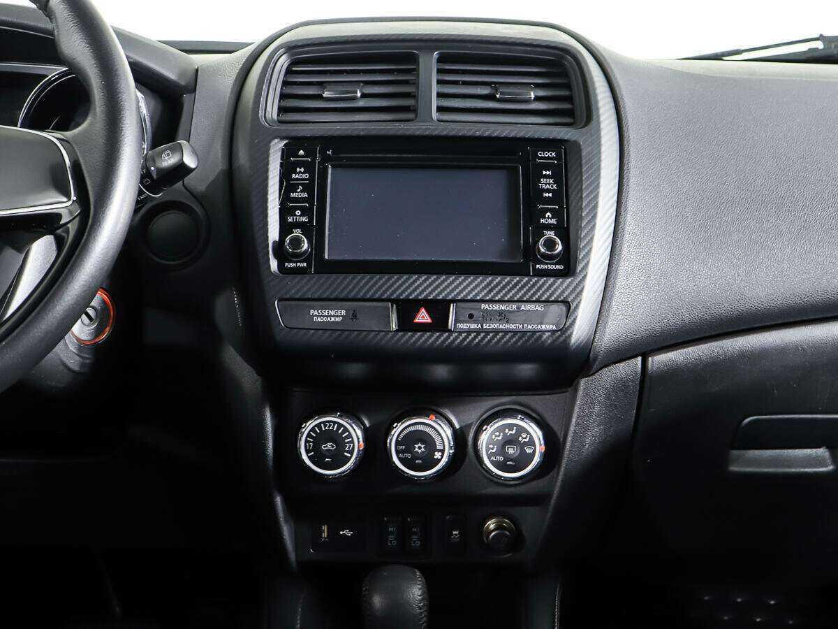 Купить Mitsubishi ASX с пробегом. Фото: #11
