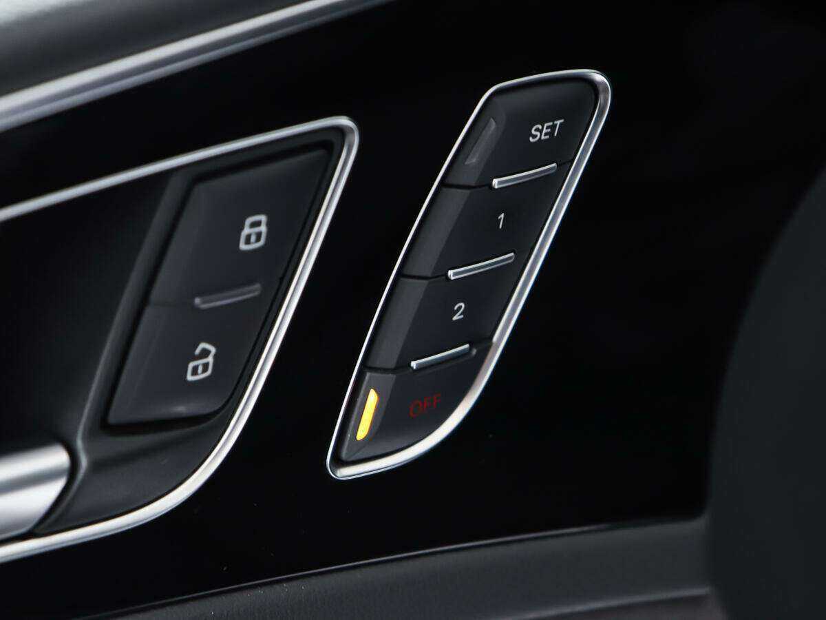 Купить Audi A6 с пробегом. Фото: #17