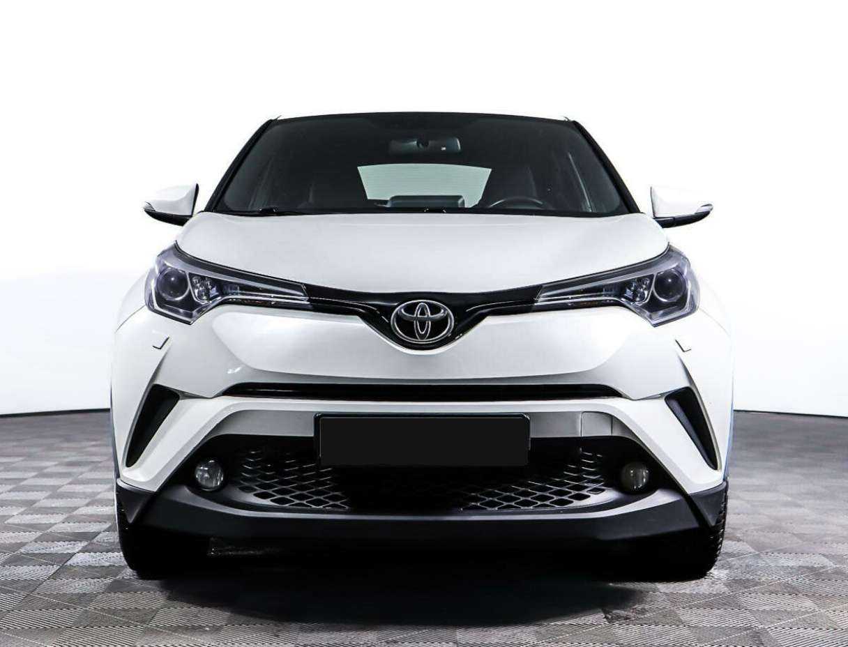 Купить Toyota C-HR с пробегом. Фото: #1