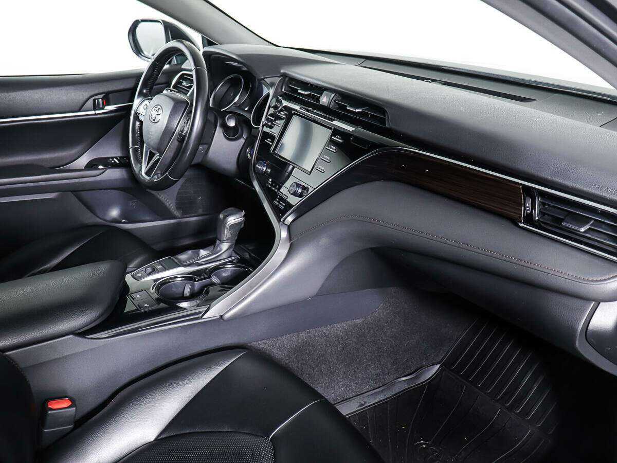 Купить Toyota Camry с пробегом. Фото: #8