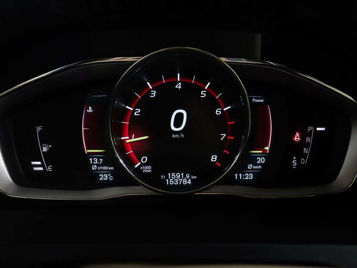 Купить Volvo S60 с пробегом. Фото: #13