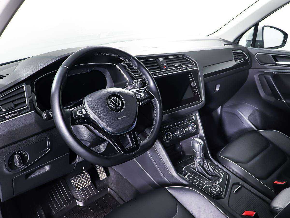 Купить Volkswagen Tiguan с пробегом. Фото: #12