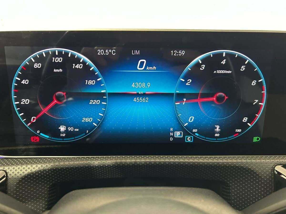 Купить Mercedes-Benz CLA с пробегом. Фото: #10