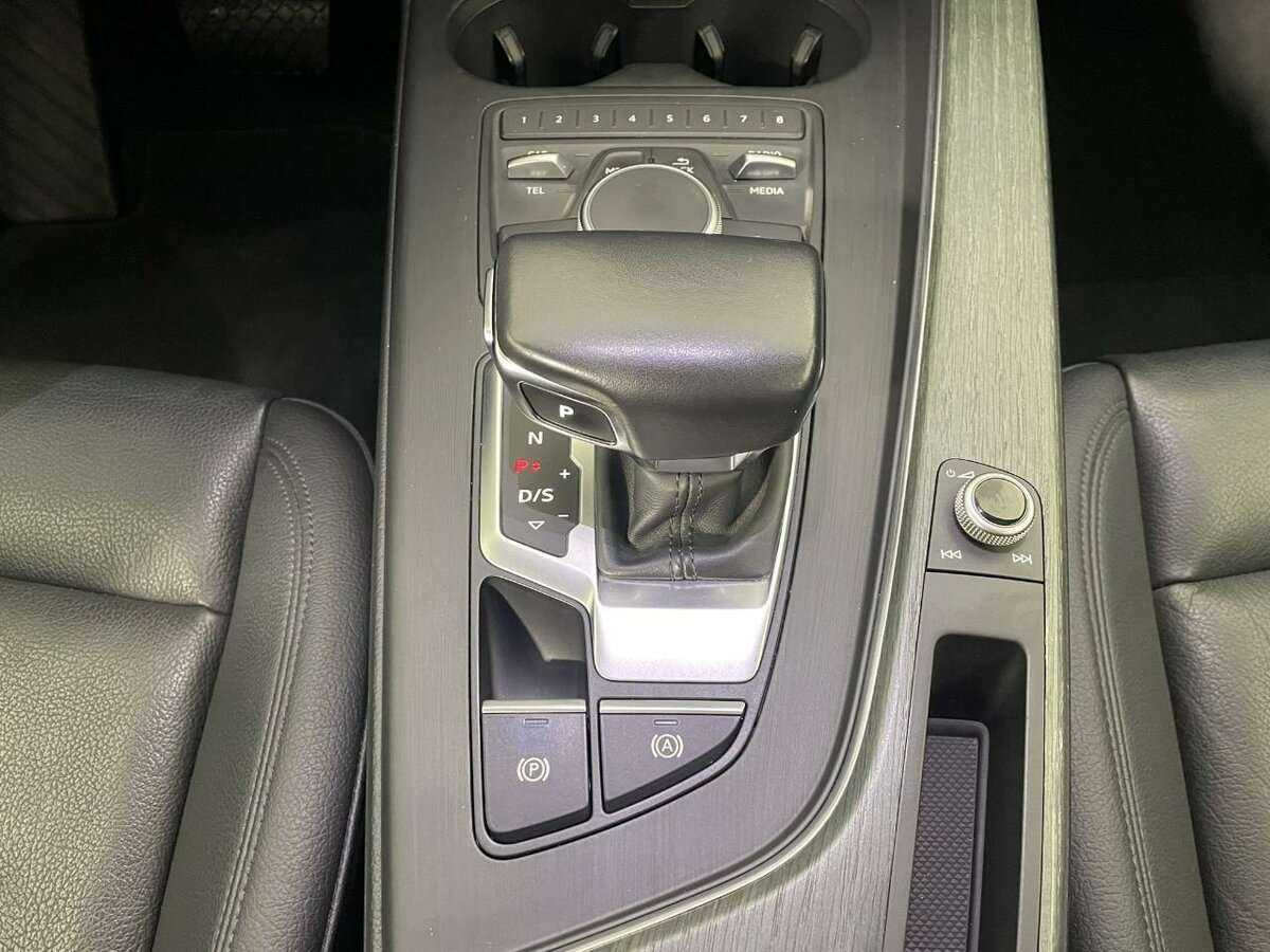 Купить Audi A4 с пробегом. Фото: #12