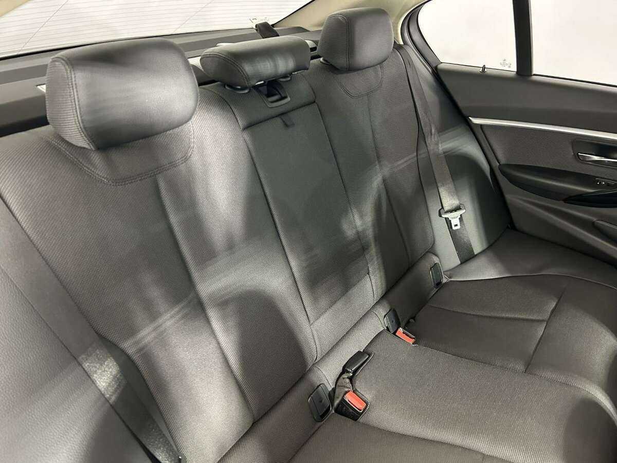 Купить BMW 3 серии с пробегом. Фото: #14