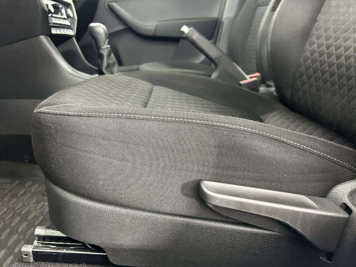 Купить Skoda Rapid с пробегом. Фото: #9