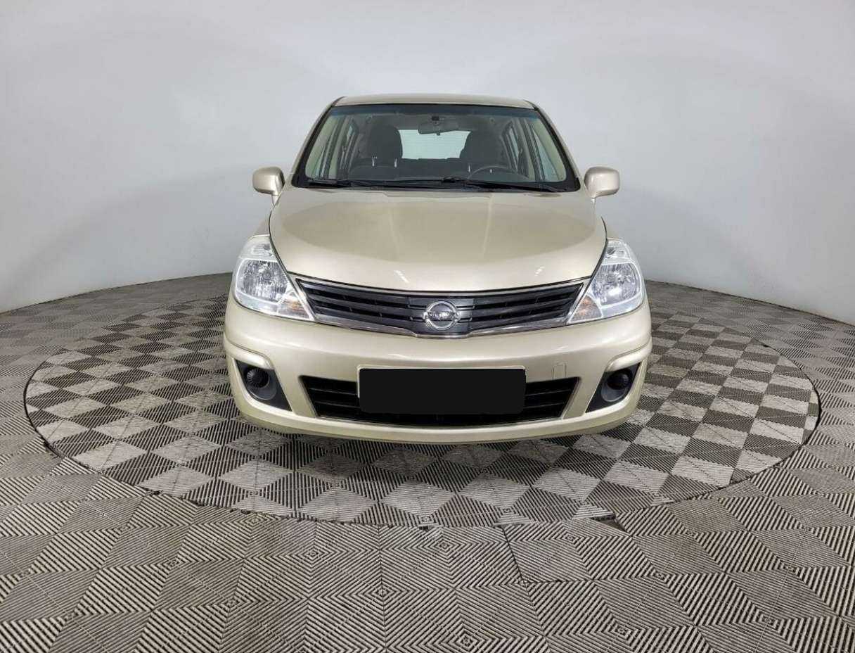 Купить Nissan Tiida с пробегом. Фото: #1