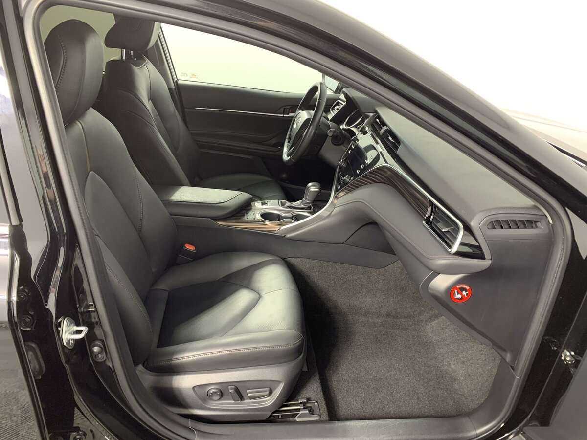 Купить Toyota Camry с пробегом. Фото: #13