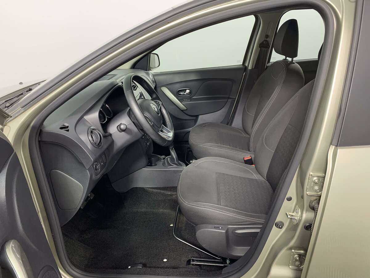 Купить Renault Sandero с пробегом. Фото: #13