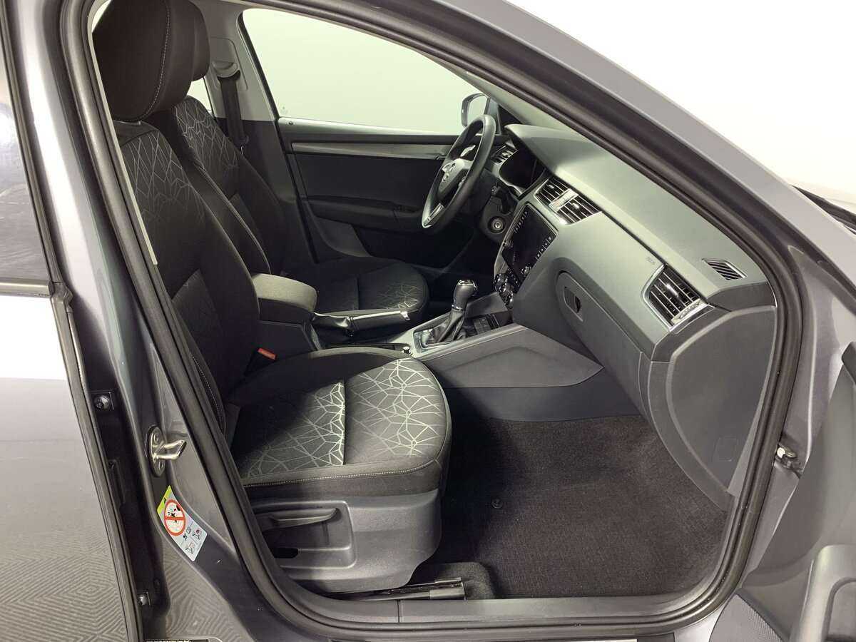 Купить Skoda Octavia с пробегом. Фото: #14