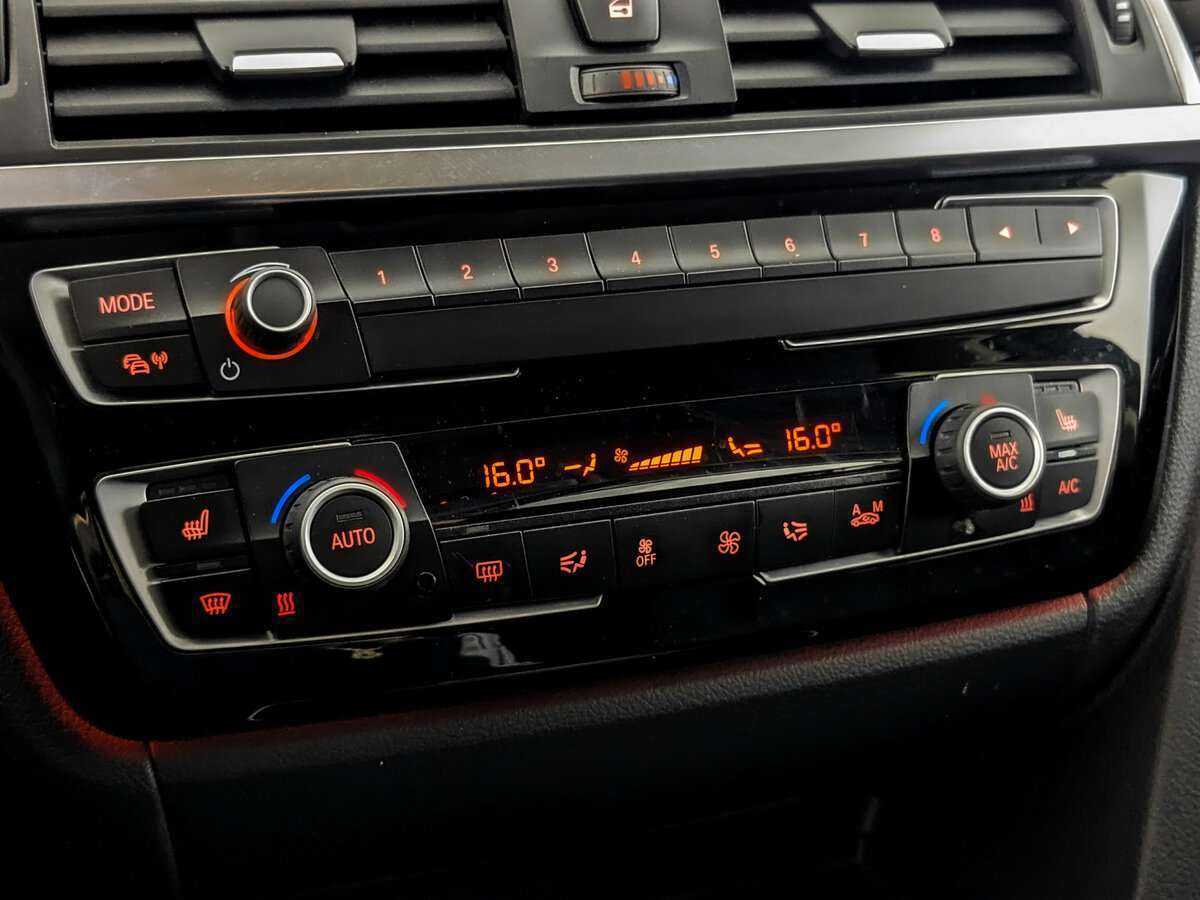 Купить BMW 3 серии с пробегом. Фото: #20