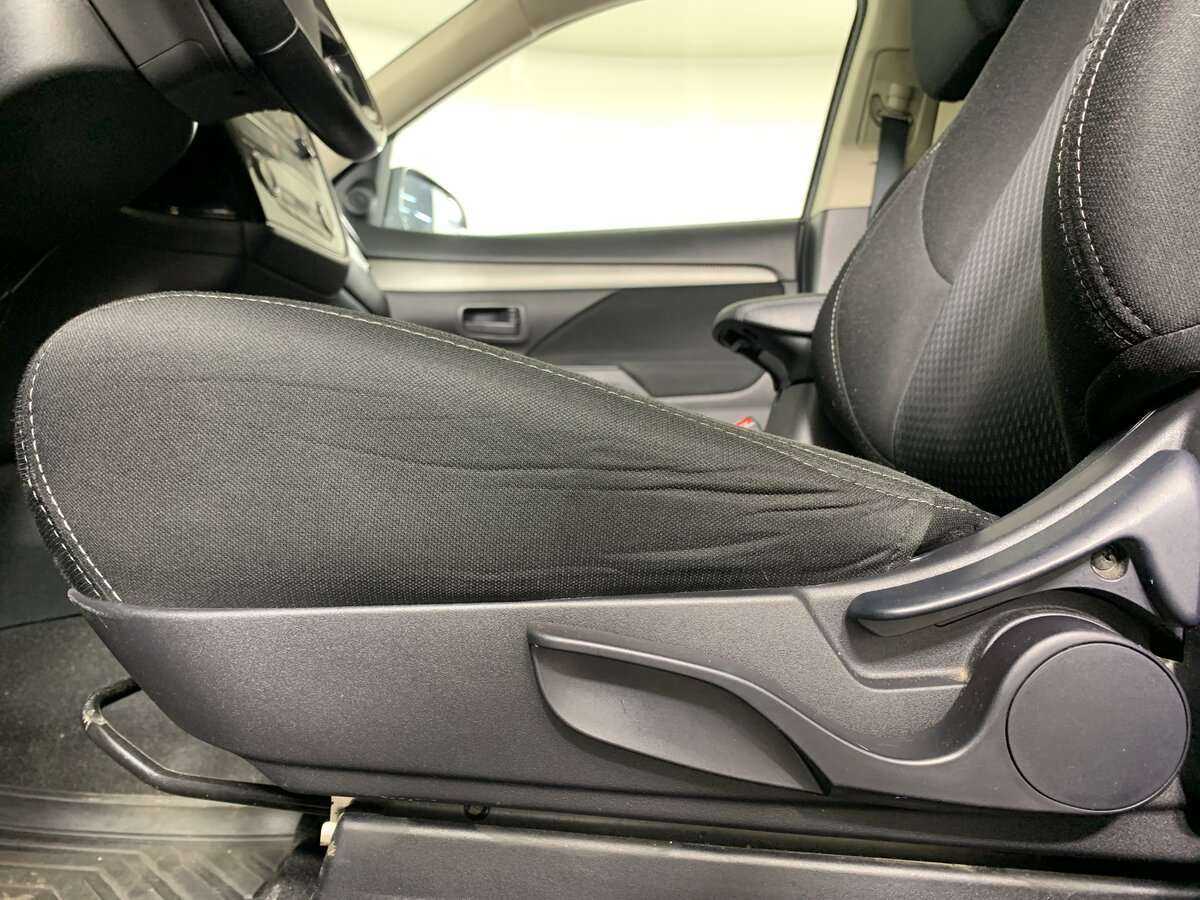 Купить Mitsubishi Outlander с пробегом. Фото: #14