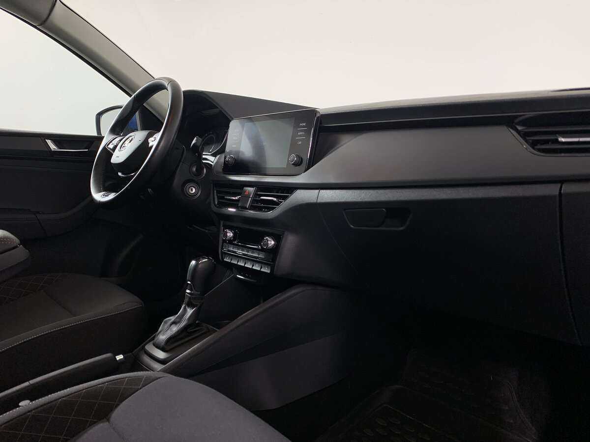 Купить Skoda Rapid с пробегом. Фото: #10