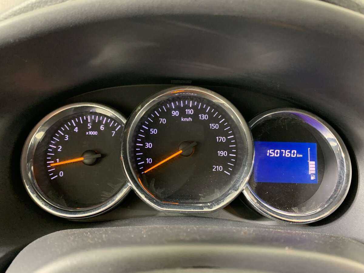 Купить Renault Sandero с пробегом. Фото: #11