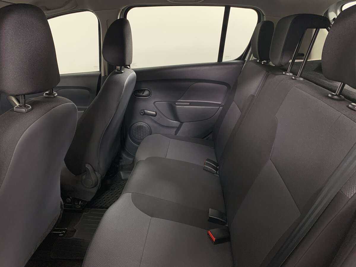 Купить Renault Sandero с пробегом. Фото: #15
