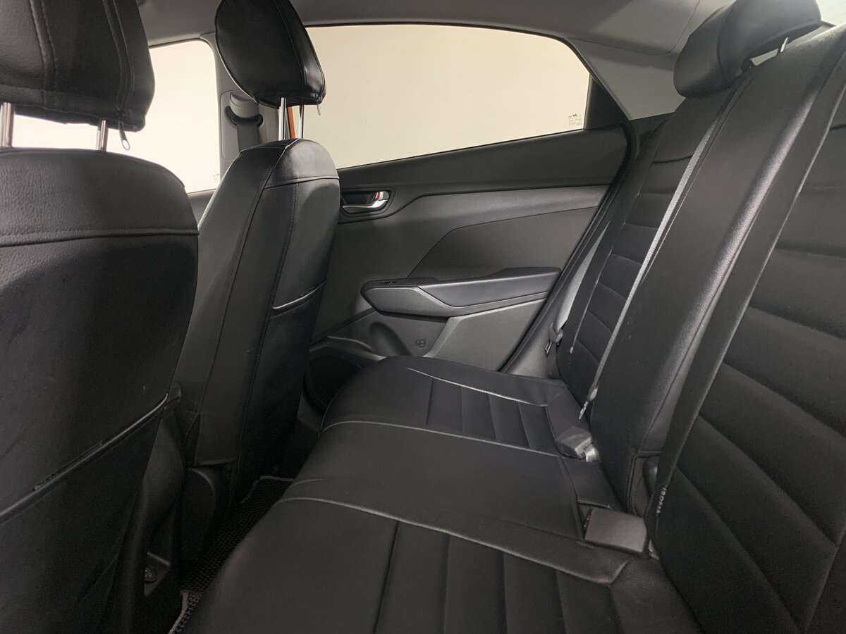 Купить Hyundai Solaris с пробегом. Фото: #15