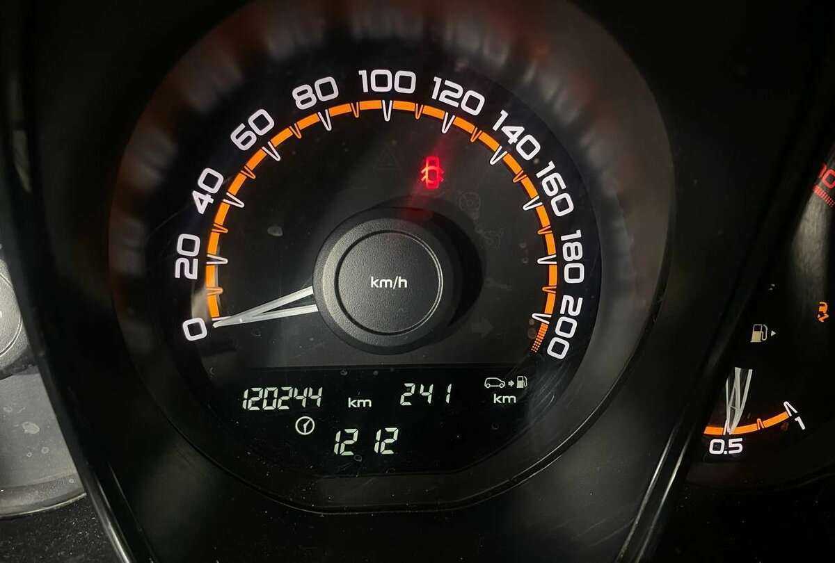 Купить Lada (ВАЗ) Vesta с пробегом. Фото: #8