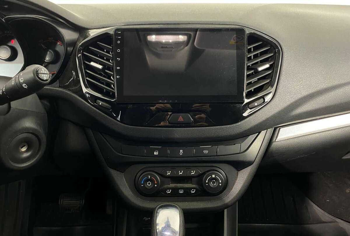 Купить Lada (ВАЗ) Vesta с пробегом. Фото: #11