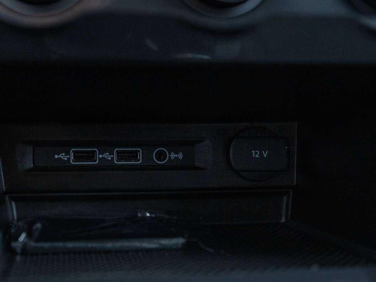 Купить Volkswagen Tiguan с пробегом. Фото: #13