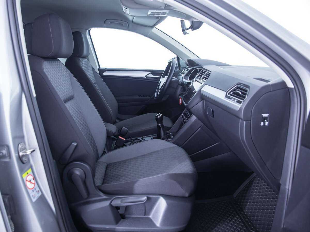 Купить Volkswagen Tiguan с пробегом. Фото: #17