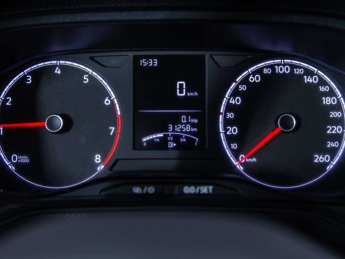 Купить Volkswagen Polo с пробегом. Фото: #8