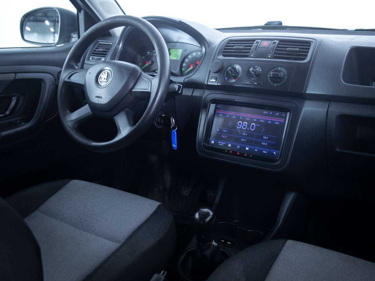 Купить Skoda Fabia с пробегом. Фото: #10